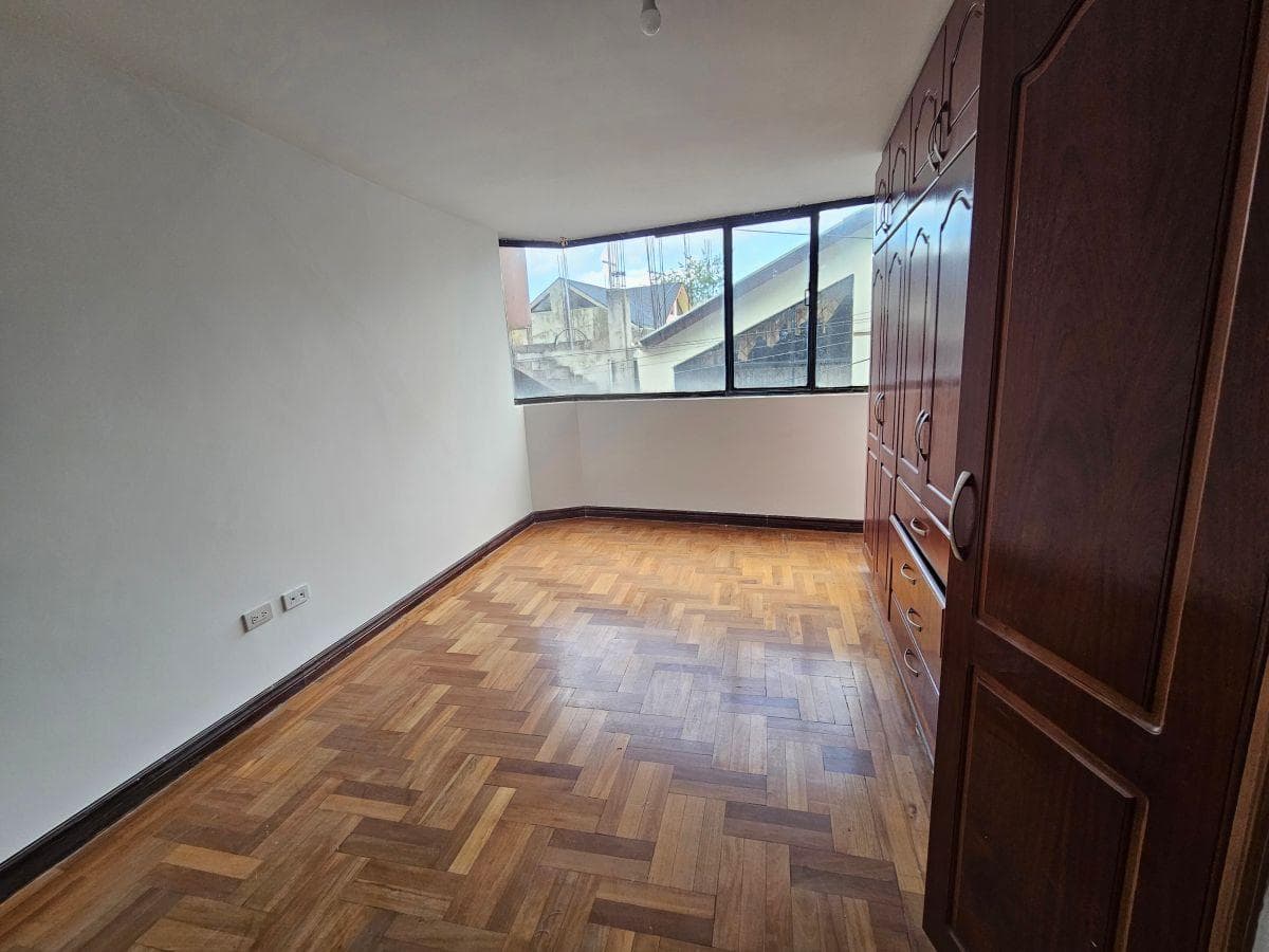 Casa de 111 m² con 5 Dorm. en Venta en El Sur de Quito — imagen 4