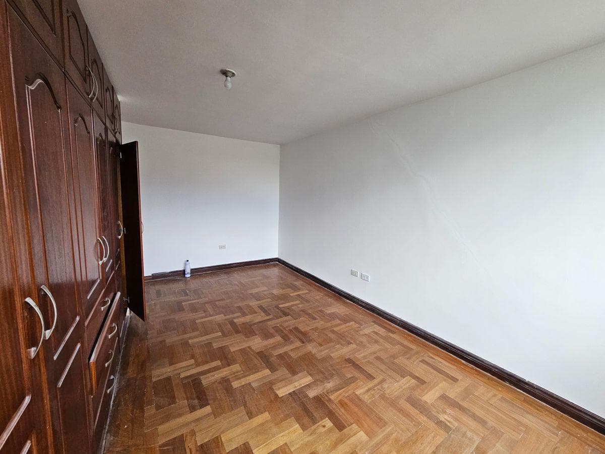 Casa de 111 m² con 5 Dorm. en Venta en El Sur de Quito — imagen 2