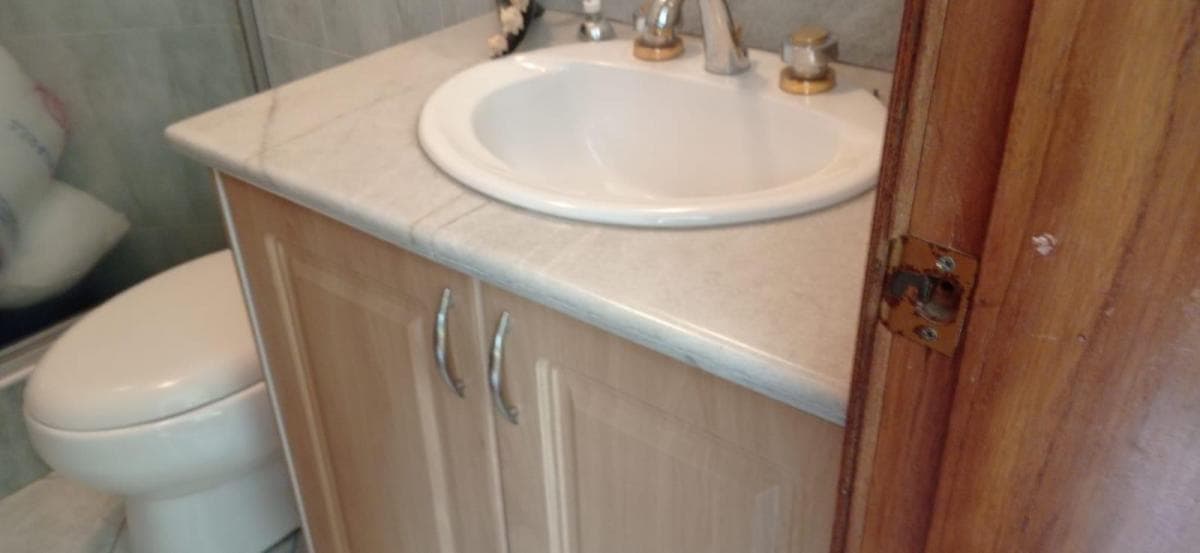 Se Vende Hermoso Departamento Dentro de La Urbanizacion El Condado — imagen 3