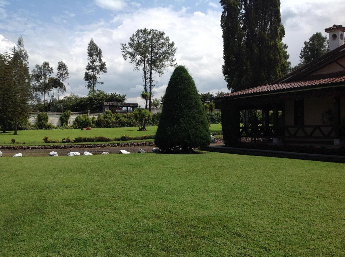Venta Hermosa Quinta 5 Dorm. con Terreno de 9652 m² en El Valle de Los Chillos - Quito — imagen 8