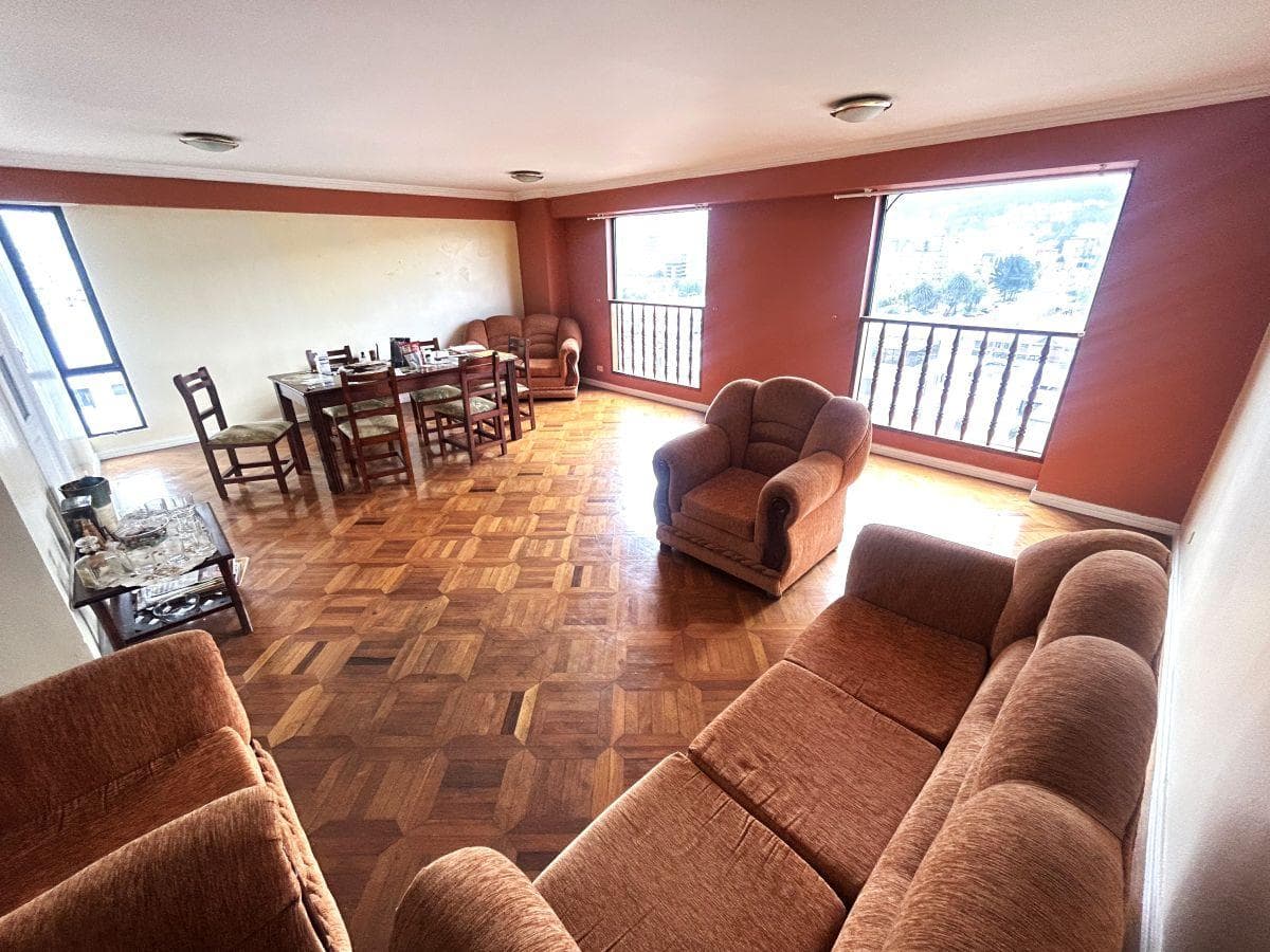Venta Shirys Departamento Tres Dorm. Vista — imagen 1