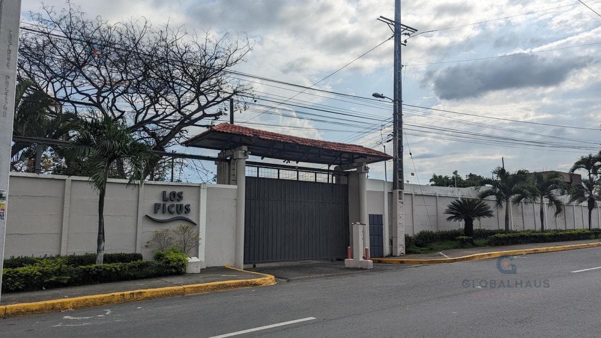 Venta de Terreno en Conjunto Residencial Los Ficus m. A. Guayas — imagen 9