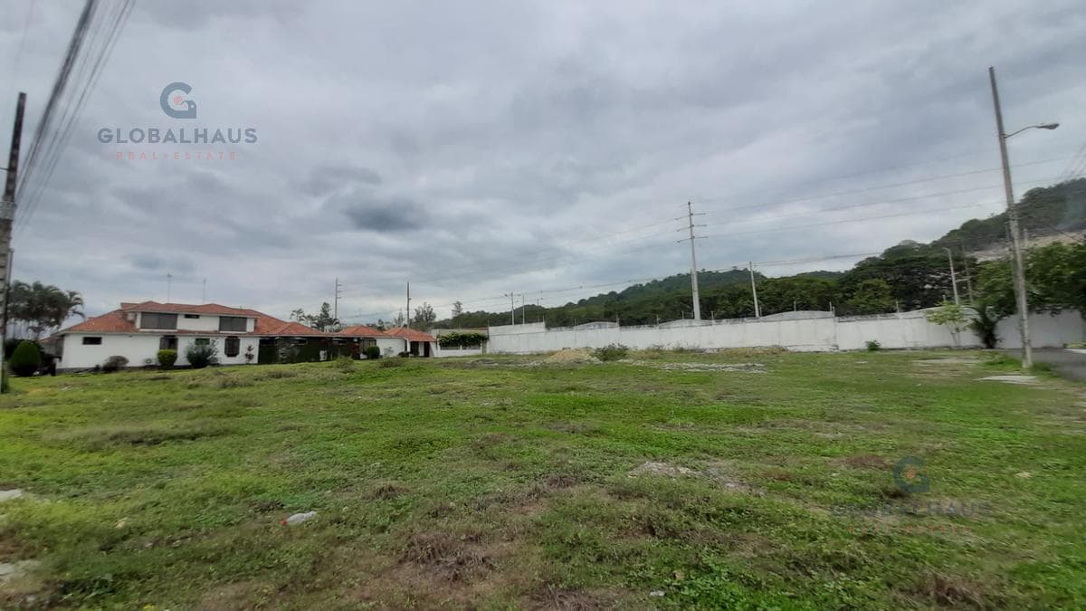 Venta de Terreno en Conjunto Residencial Los Ficus m. A. Guayas — imagen 4