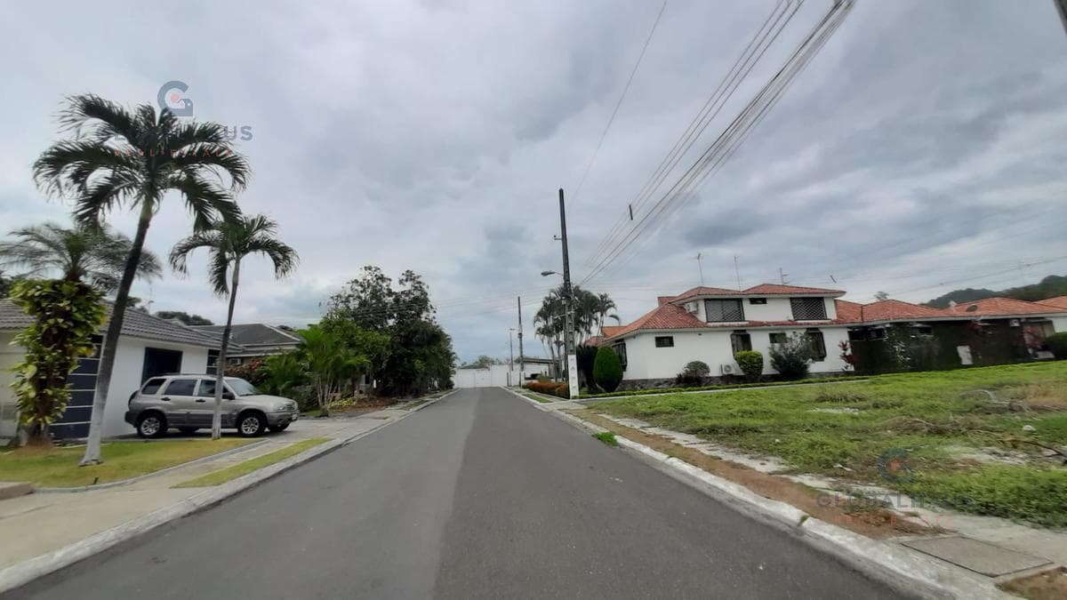 Venta de Terreno en Conjunto Residencial Los Ficus m. A. Guayas — imagen 3