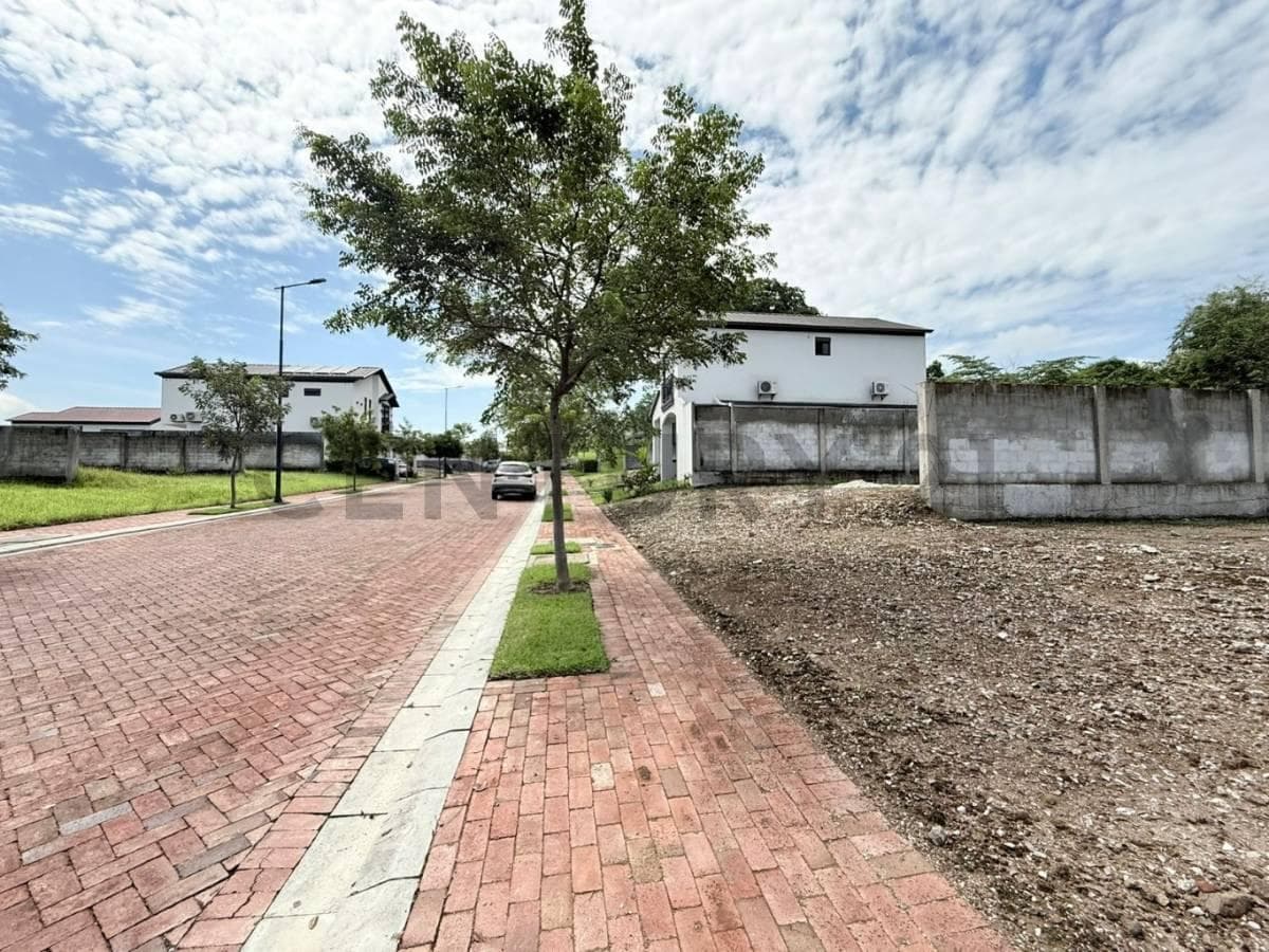 Terreno Medianero 224 m² en Venta Urbanización Costa Sol - Vía a La Costa, Guayas — imagen 9