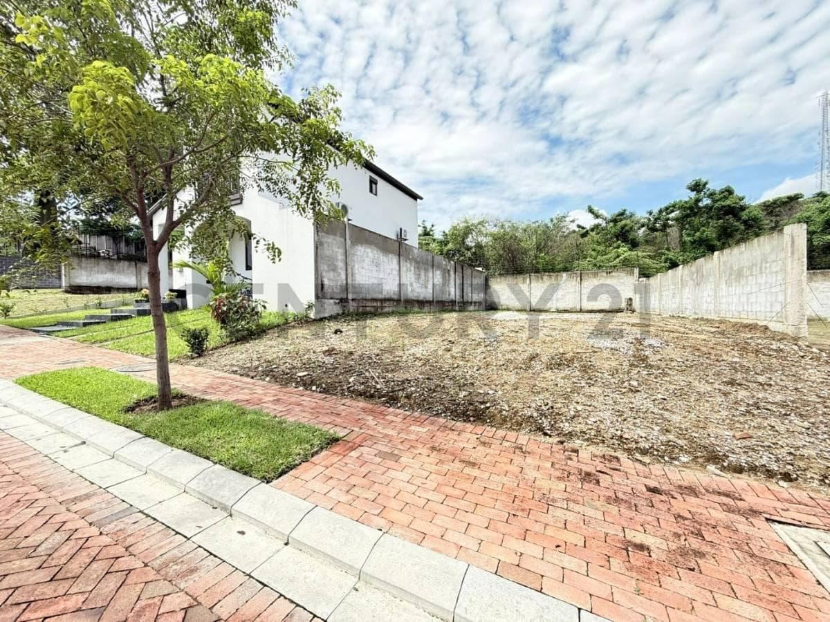 Terreno Medianero 224 m² en Venta Urbanización Costa Sol - Vía a La Costa, Guayas — imagen 8