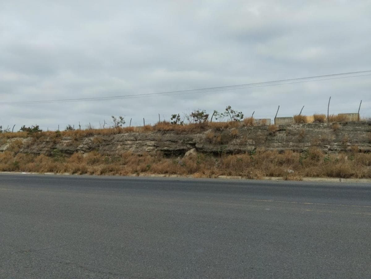 Venta de Macro Lote, Ubicado en La Intersección Entre La Vía Circunvalación y Vía a La Refinería Del, Manabí — imagen 4