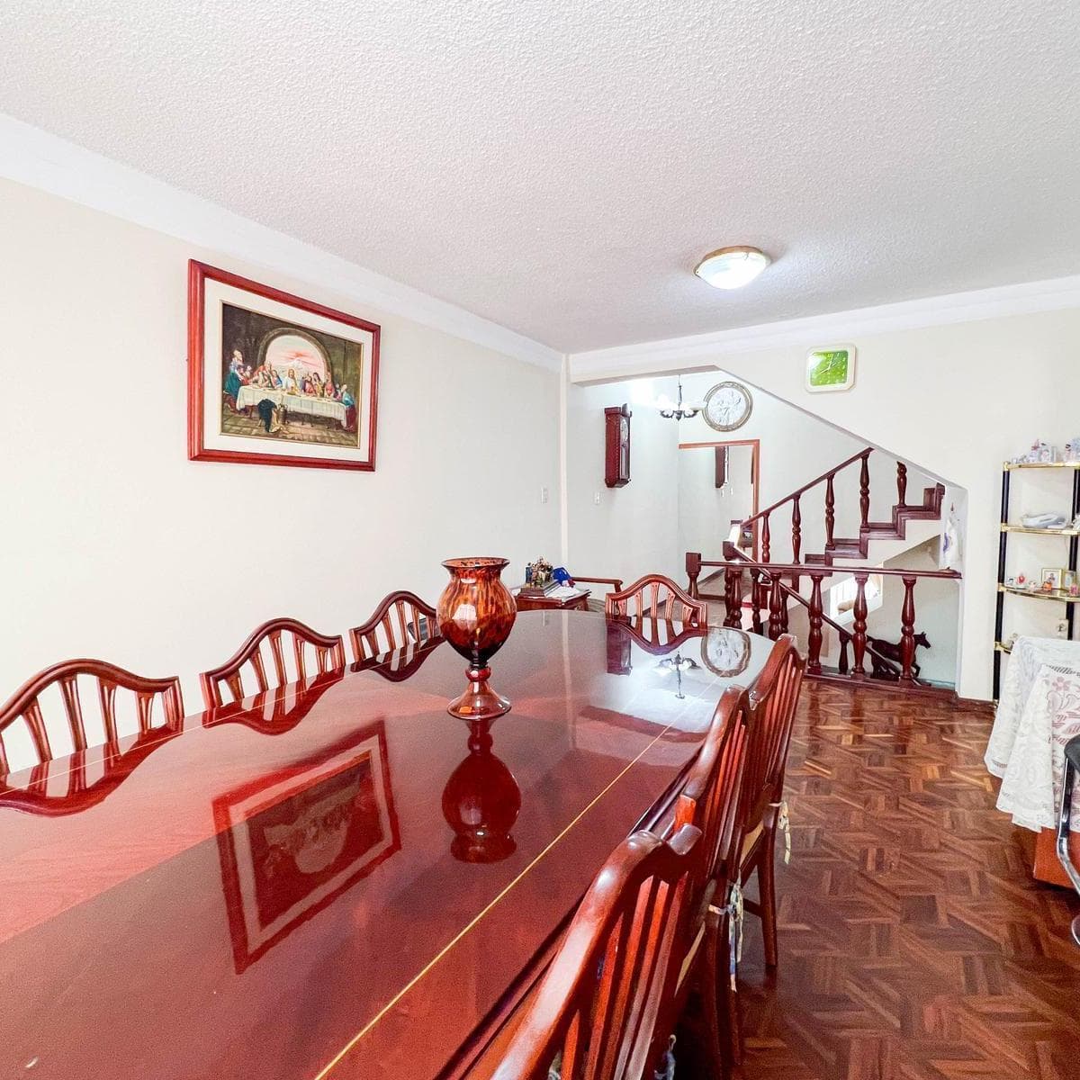 Casa en Venta El Bosque Quito Tennis 300 m² Independiente Comercial o Residencia — imagen 1