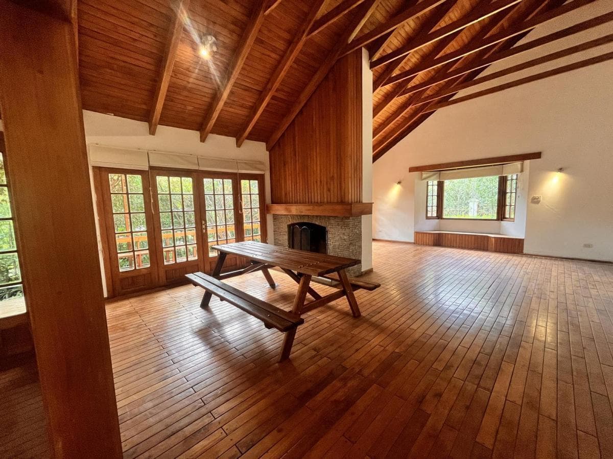 Casa Tipo Hacienda de Venta en La Viña - Cumbayá — imagen 2