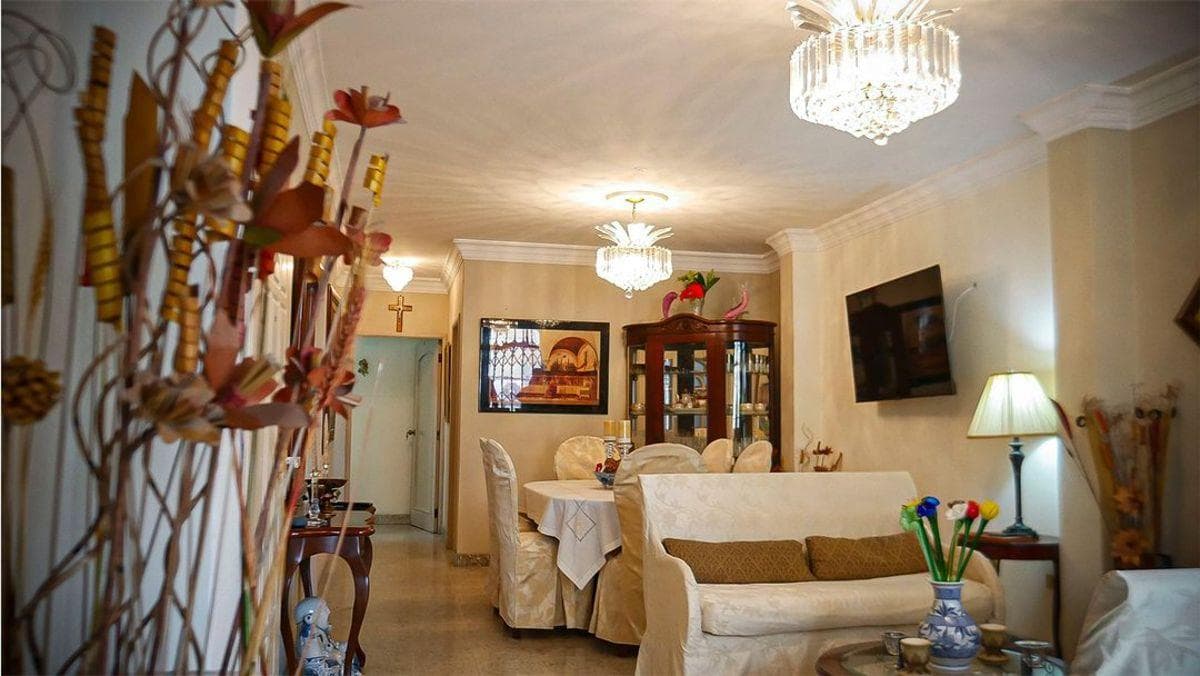 Casa Rentera 3 Pisos Alborada Primera Etapa P. Pincay, Guayas — imagen 5