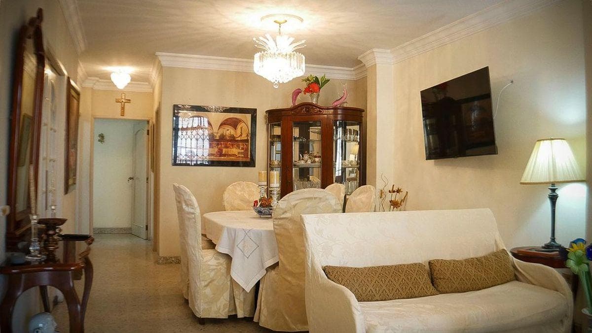 Casa Rentera 3 Pisos Alborada Primera Etapa P. Pincay, Guayas — imagen 2