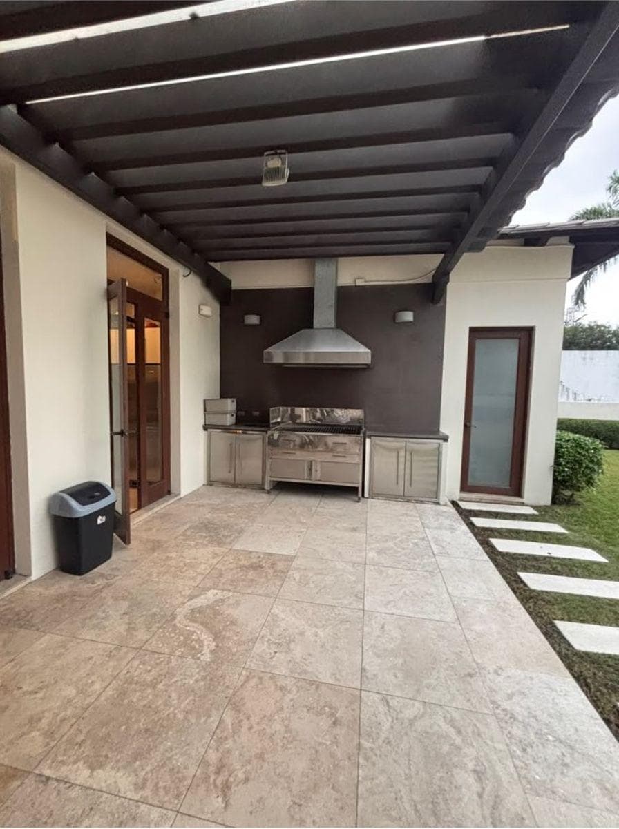 Plaza Lagos Hermosa Casa, Guayas — imagen 3