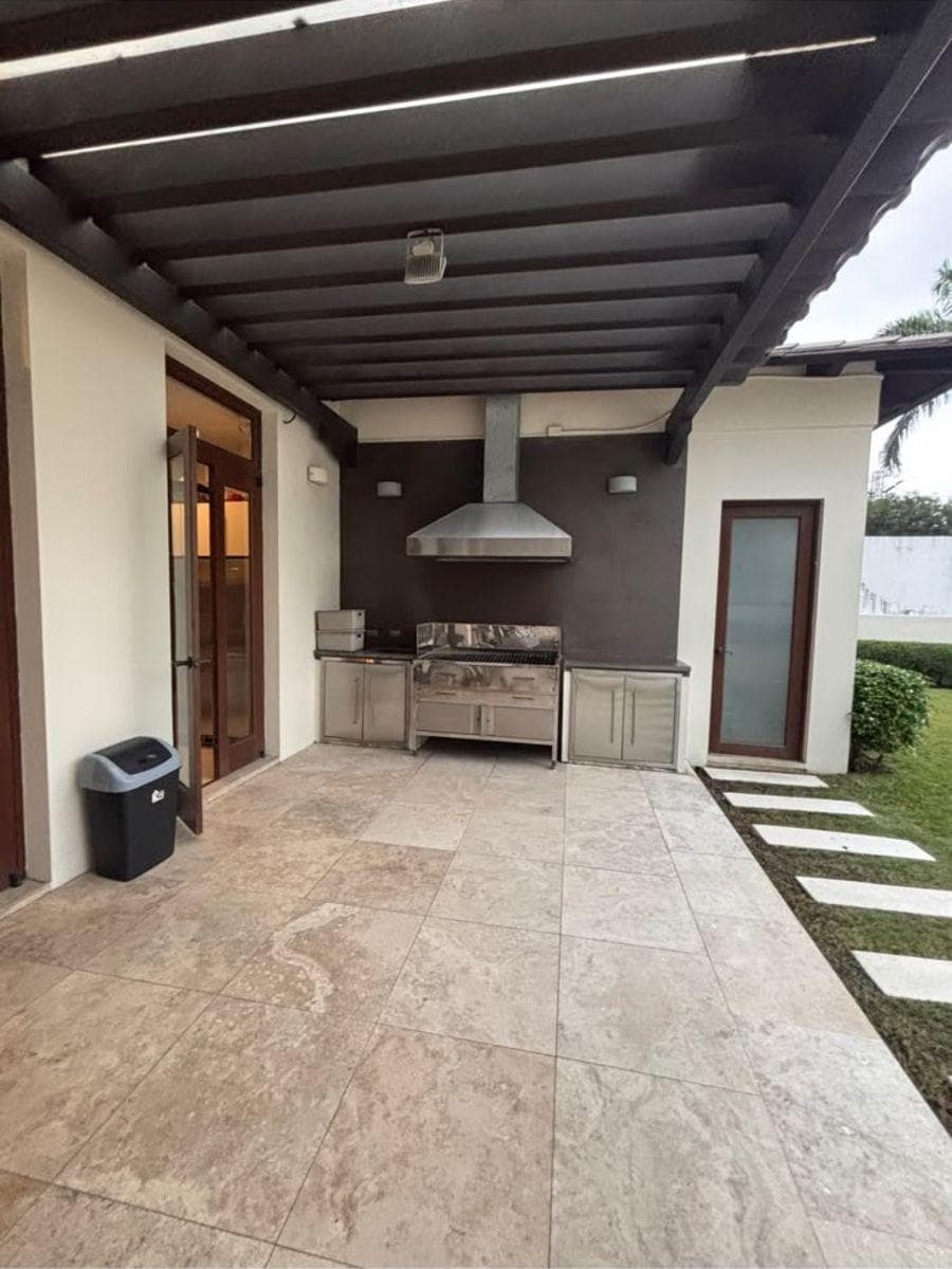 Plaza Lagos Hermosa Casa, Guayas — imagen 2