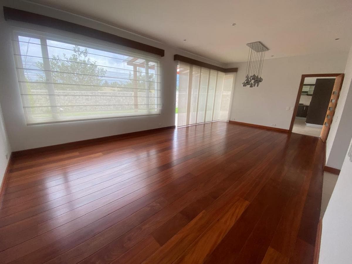 Cumbayá, Casa en Venta, 286 m², 3 Habitaciones — imagen 10