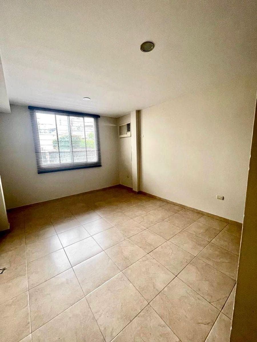 6584.santa Cecilia, Ceibos vendo de Oportunidad departamento 3 Dorm.,187 m², $120.000. Guayas — imagen 9