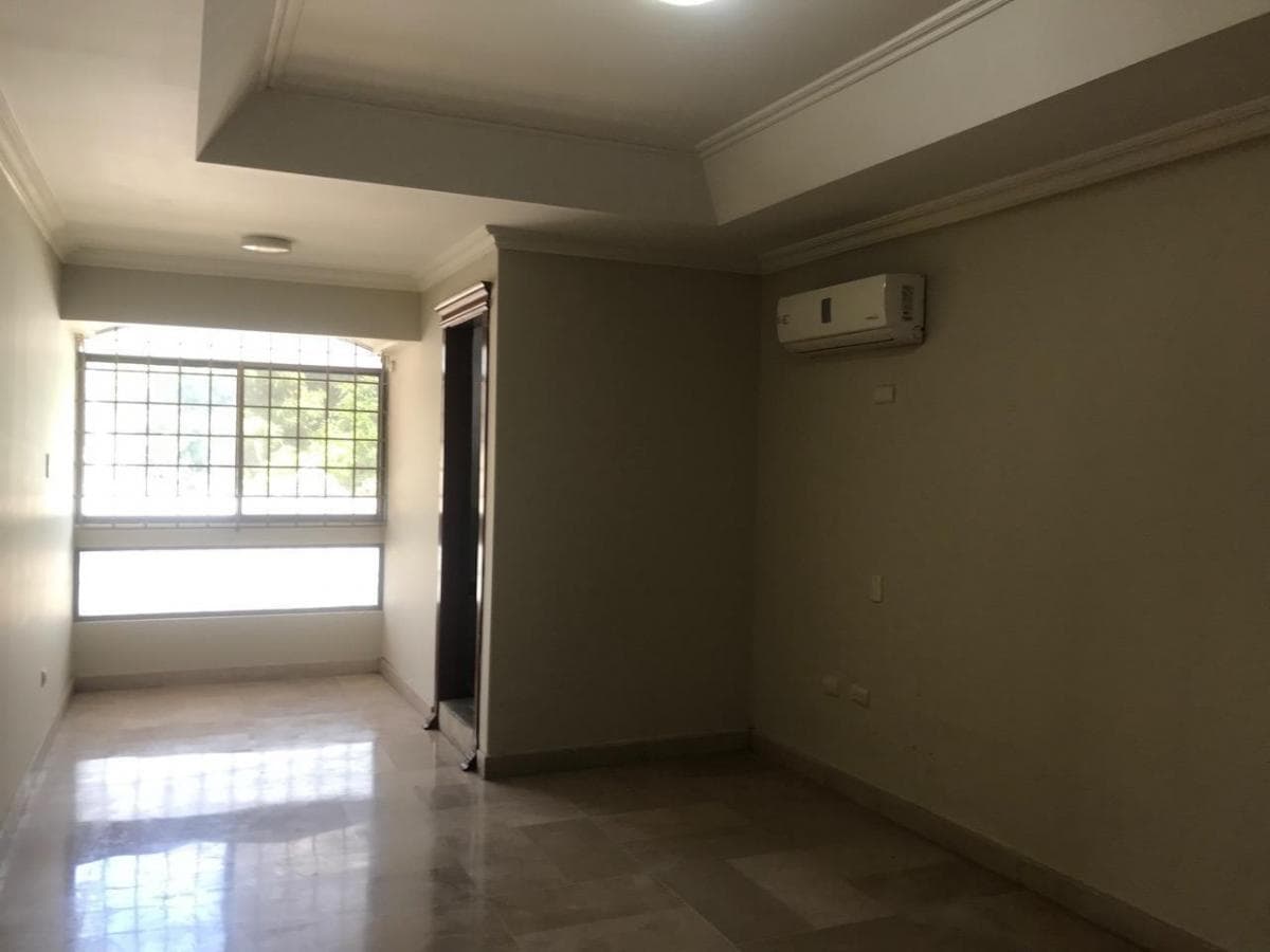 Norte. Urdesa Central Alquilo Amplia Casa Residencial con Piscina Impecable, Guayas — imagen 4