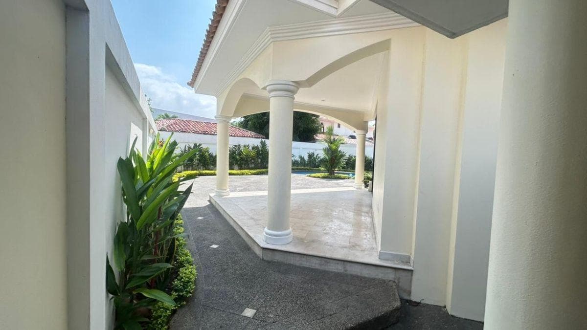 Samborondón, Hermosa Casa en Renta de 4 Dorm. en Urbanización de Alta Plusvalía, Guayas — imagen 9