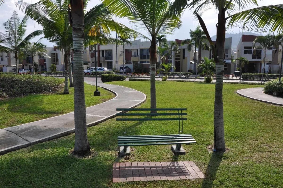 Venta de Casa de Oportunidad en Urb. Belohorizonte - R. Luna, Guayas — imagen 3