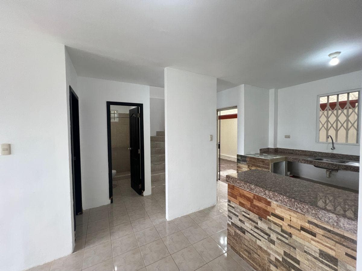 Casa de 96 m² con 3 Dorm. en Venta en El Norte de Guayaquil, Guayas — imagen 5