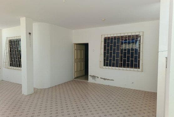 Se Vende Casa de Una Planta con Loza - W. Sánchez — imagen 1
