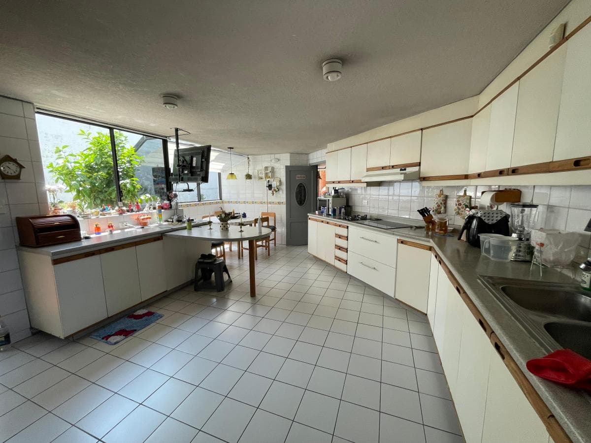 Vendo Hermosa Casa Ponciano Alto, Para Familias Grandes. o Empresas. Provincia de Pichincha — imagen 5