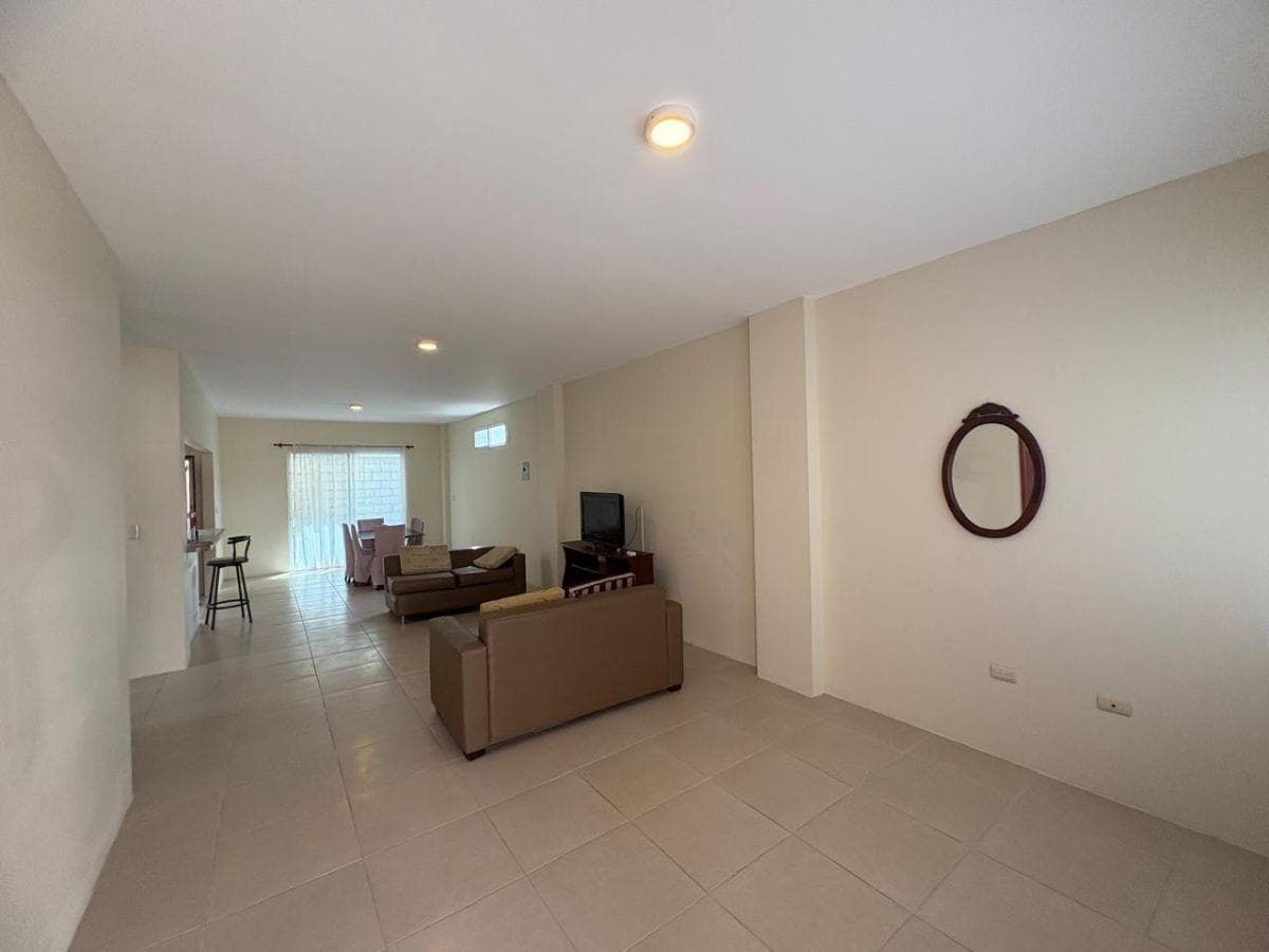Casa con 6 Habitaciones de 180 m² en Venta en Sur de Playas, Guayas — imagen 9