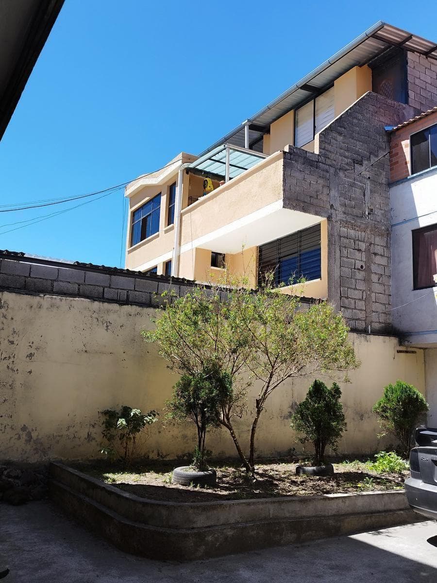 Casa en Venta Sur de Quito Sector Las Cuadras — imagen 2