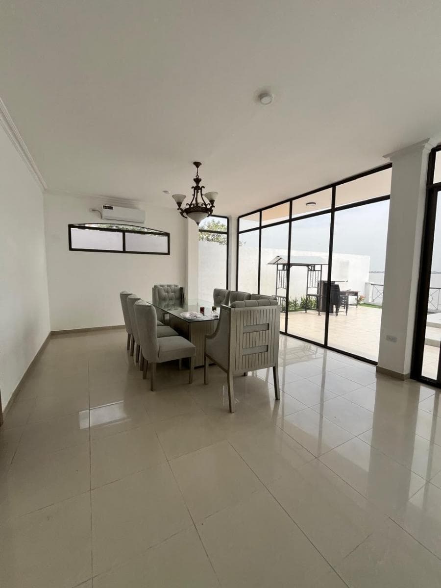 Propiedad Esquinera en Aquamarina, Guayas — imagen 9