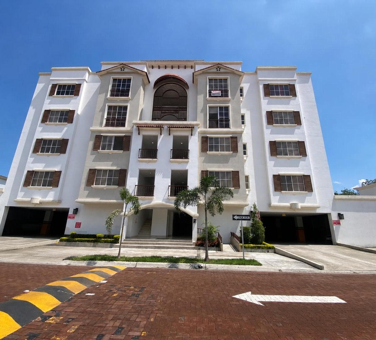 Departamento en Venta, Vía a La Costa | A. Berrones, Guayas — imagen 1
