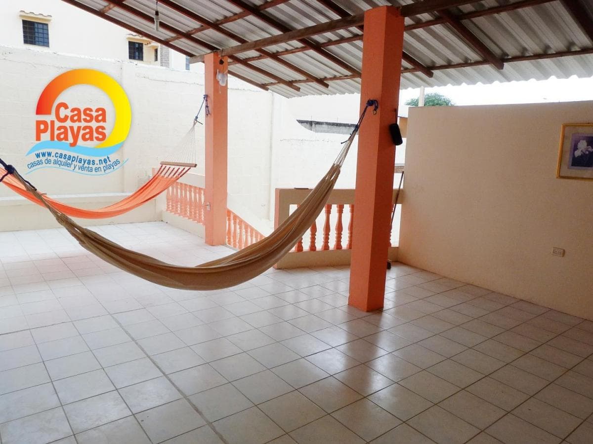 Vendo Casa en Playas Villamil, Av Sixto Chang, Vía a Karibao Engabao, Guayas — imagen 2