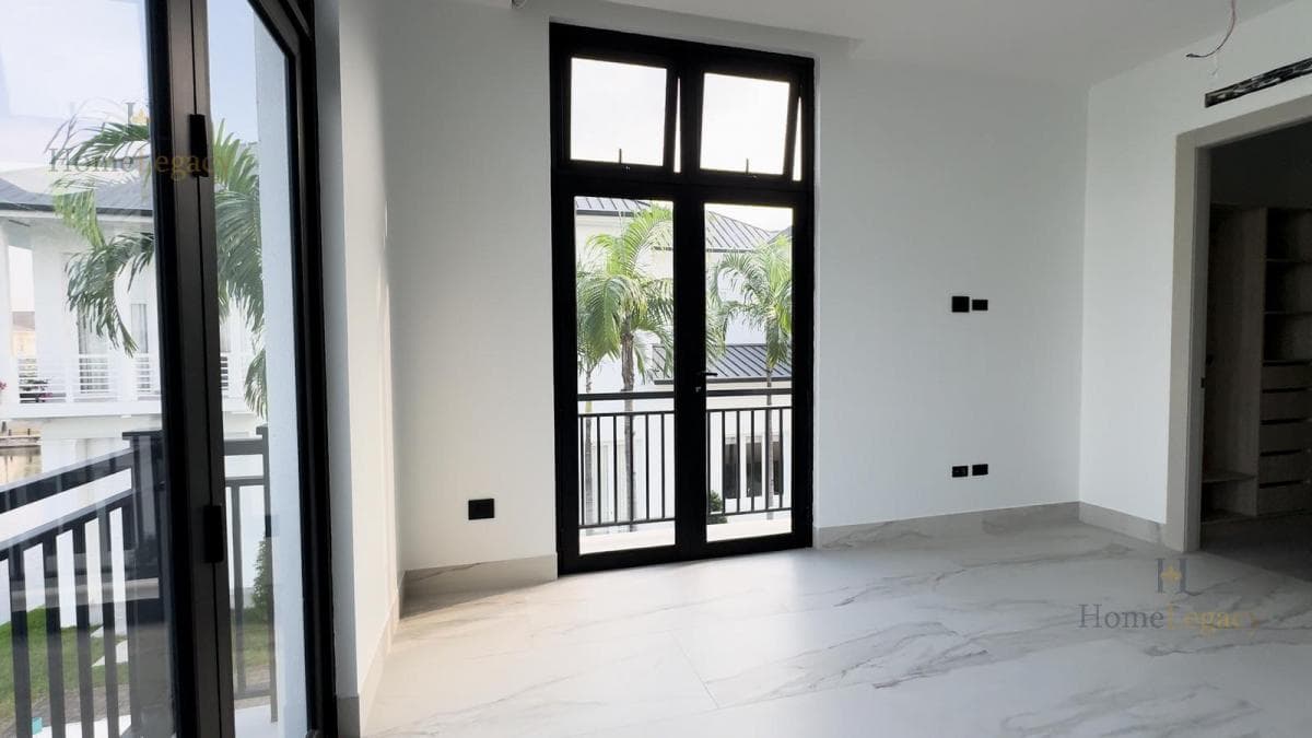 Venta de Casa Esquinera en Aires de Batán en Samborondón Am, Guayas — imagen 6
