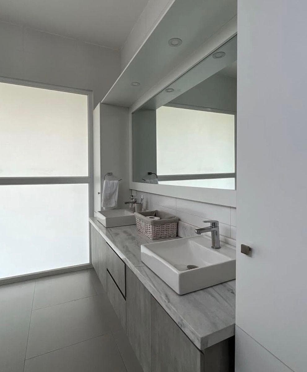 En Venta | Casa Amoblada en Isla Mocolí Urb. Isla del Río – Samborondón, Guayas — imagen 3