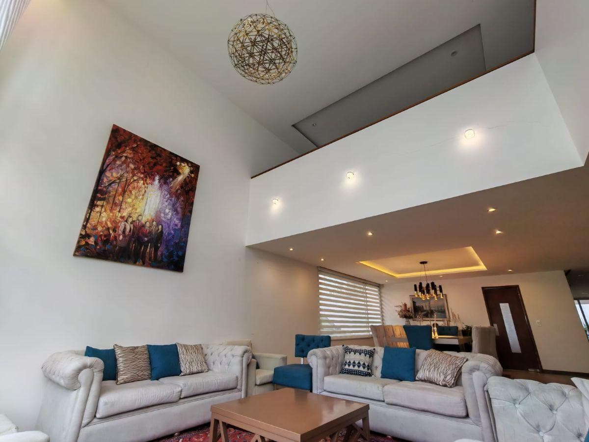 Vendo Espectacular Casa de Lujo en Cumbayá – Sector La Primavera 2 — imagen 5