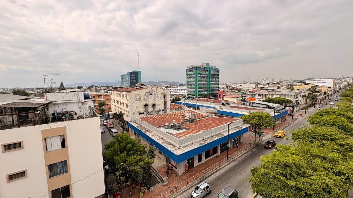 Venta Departamento Remodelado Condominio San Sebastian (Barrio Centenario), Guayas — imagen 5