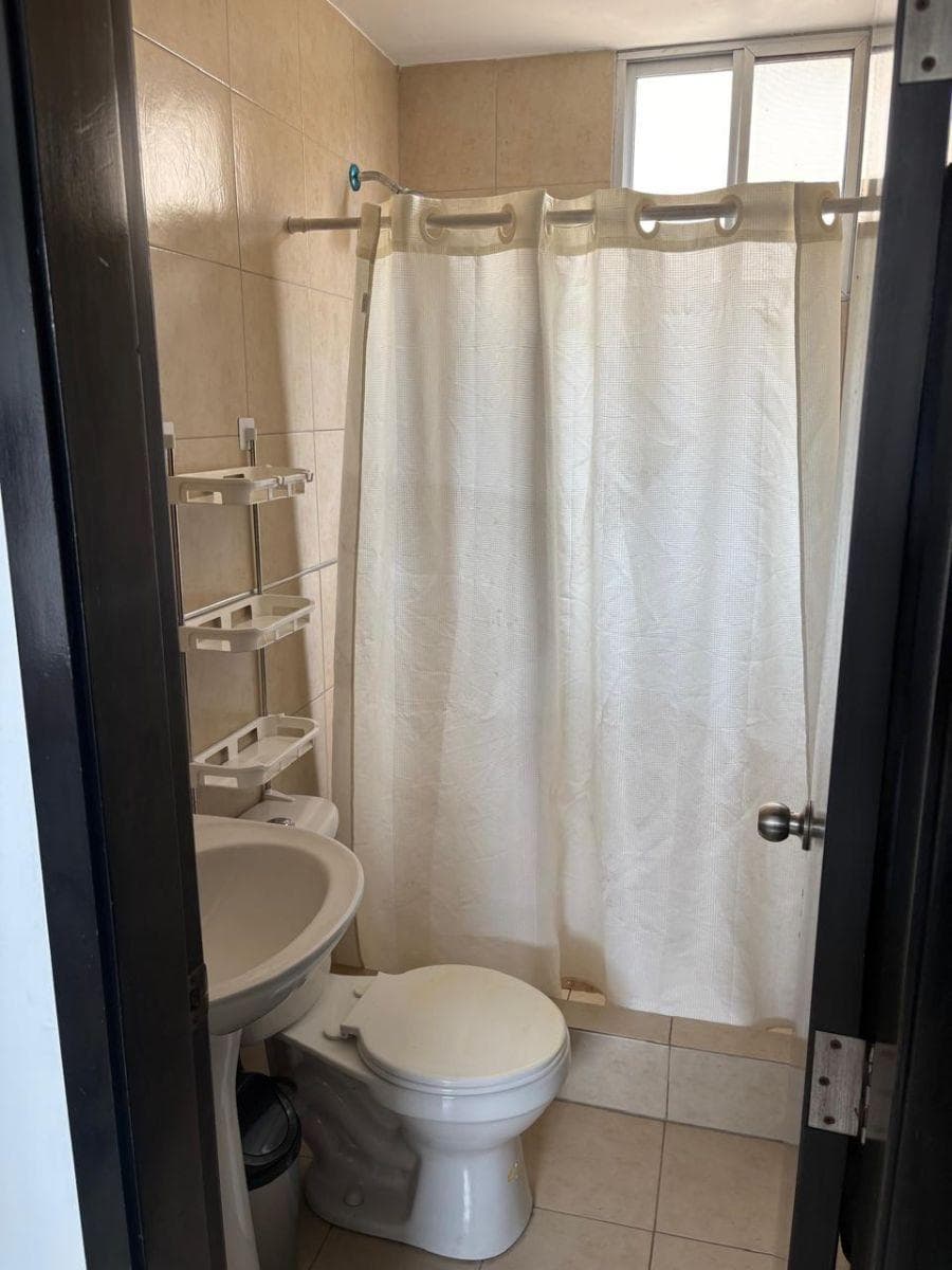Casa en Alquiler o Venta en Urbanización Arboletta, Guayas — imagen 2