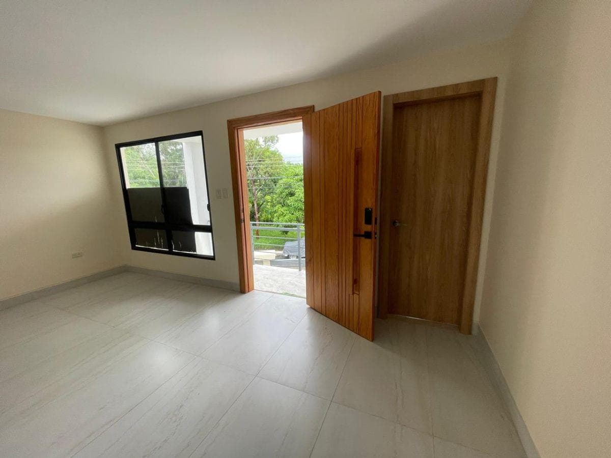 Las Cumbres Vendo Casa Moderna de Estreno – Sector Alto, Guayas — imagen 2