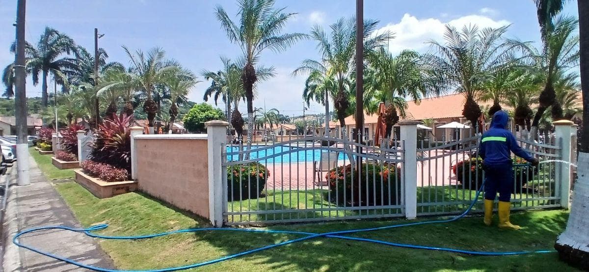 Casa en Venta en Ubranización La Joya, Etapa Ambar, Guayas — imagen 1