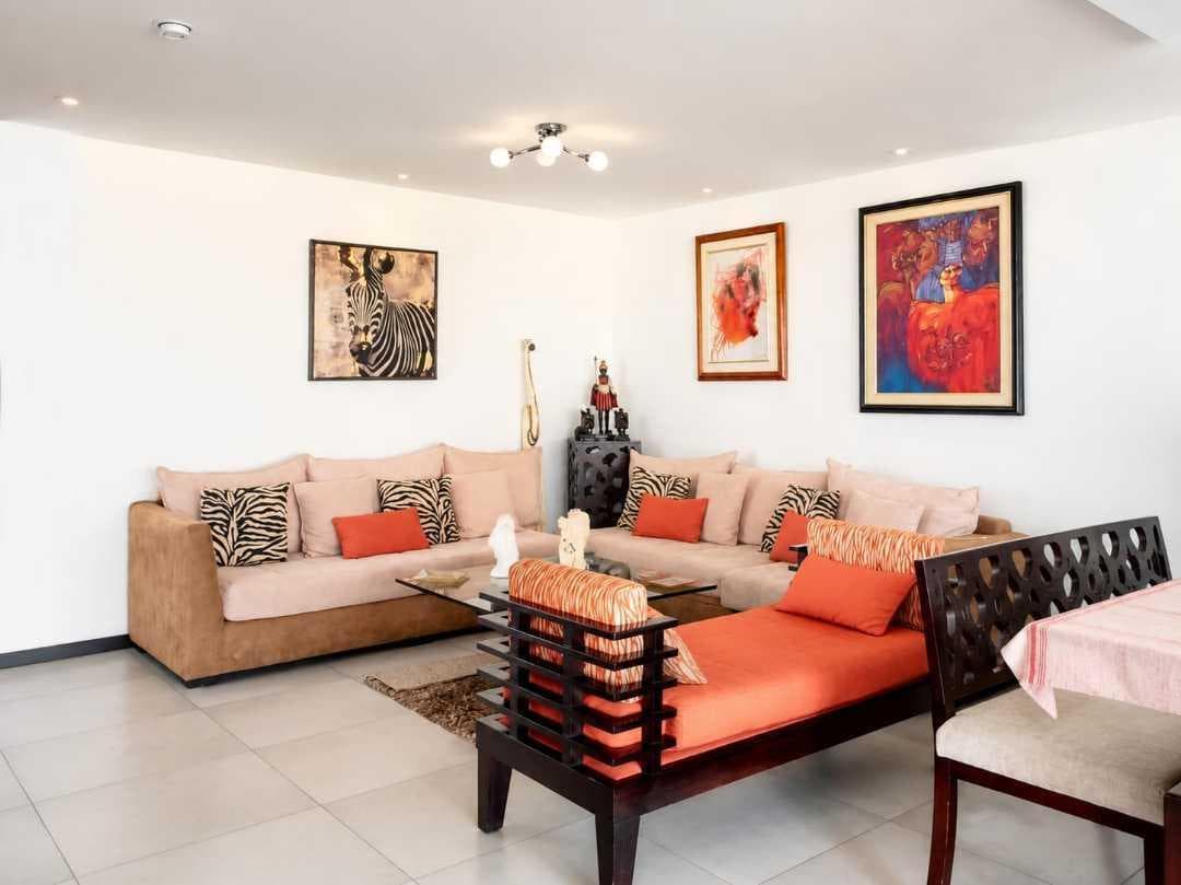 Casa en Venta en Intervalles: 3 Dorm., Jardín y Dos Parqueaderos — imagen 7