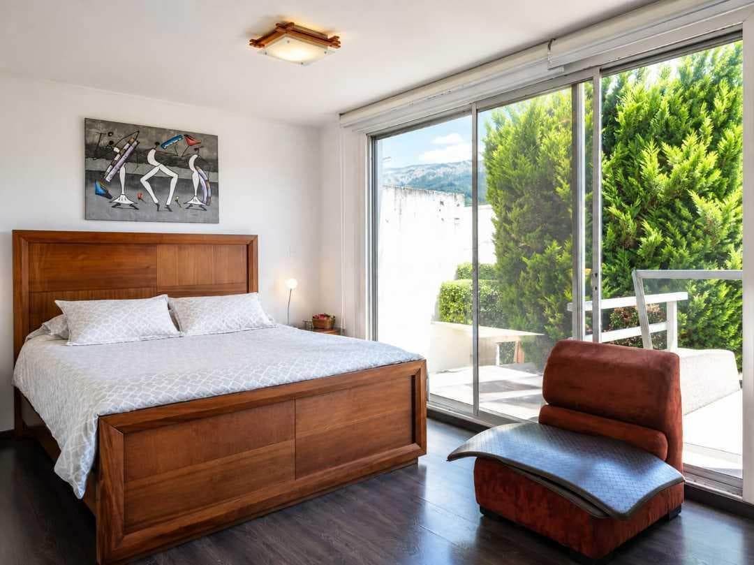 Casa en Venta en Intervalles: 3 Dorm., Jardín y Dos Parqueaderos — imagen 3