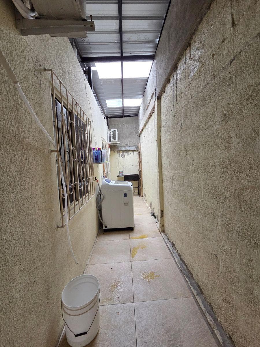 Venta Casa Una Planta en Urb. Villas del Rey, Etapa Rey Arturo, 3 Dorm. Guayas — imagen 3
