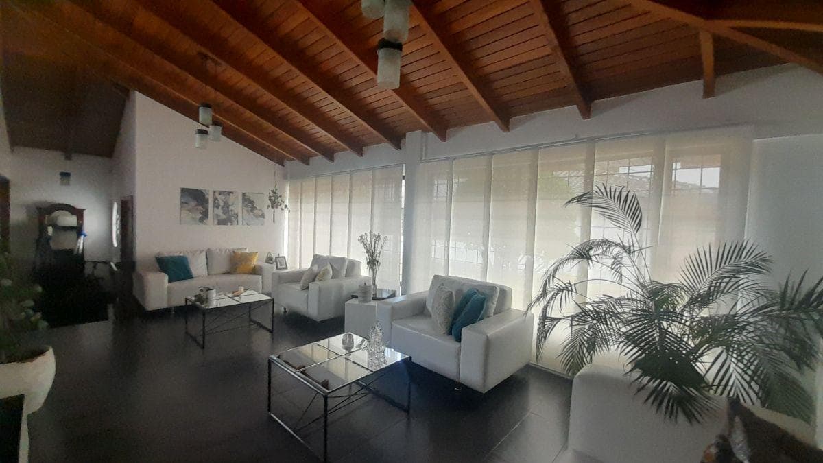 Vendo Casa Rústica en Conjunto Calle Carvajal, Cerca a La Ruta Viva — imagen 5