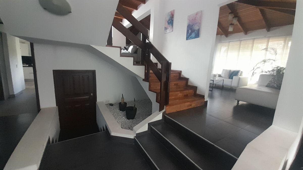 Vendo Casa Rústica en Conjunto Calle Carvajal, Cerca a La Ruta Viva — imagen 3
