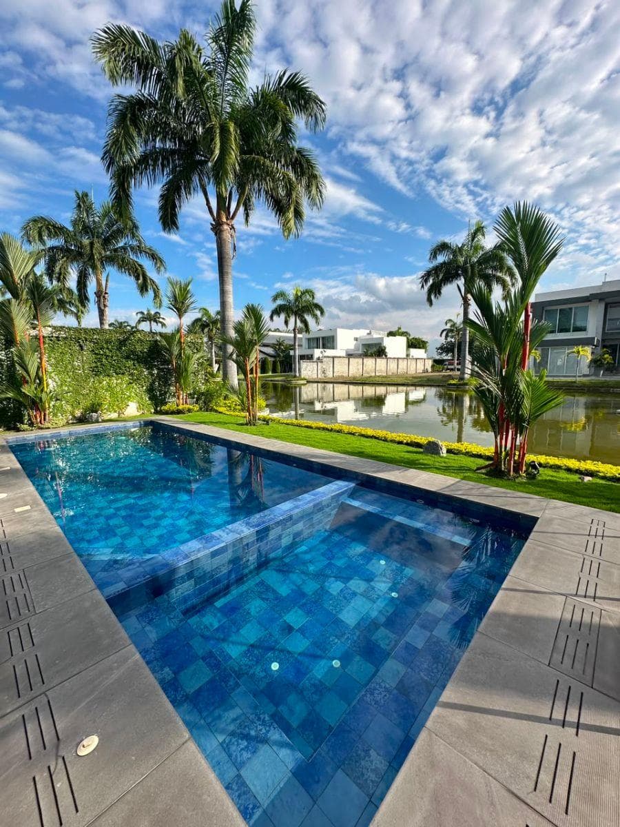 En Venta Casa Vista Al Lago en Samborondon Km 5, Isla Mocoli, Urbanizacion Isla del Río, 440 m², 3d, Guayas — imagen 10