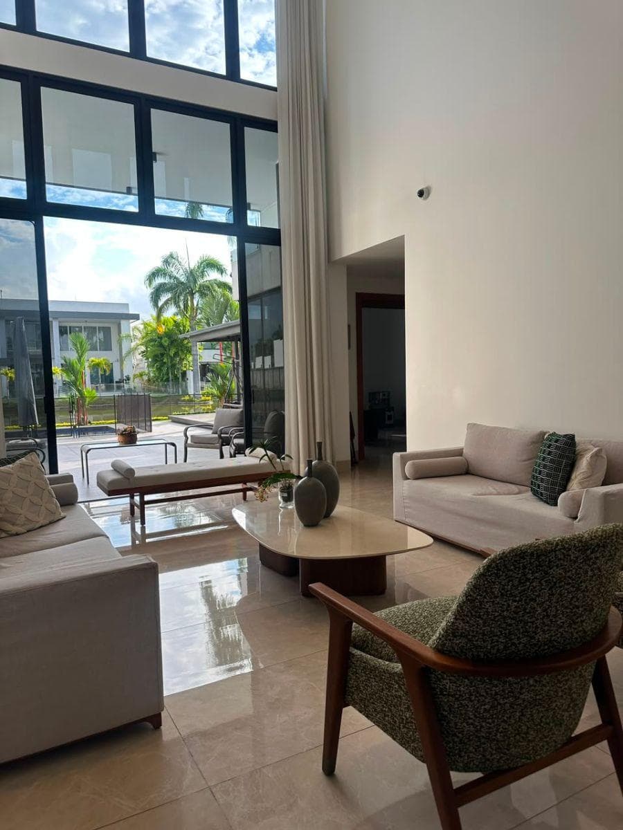 En Venta Casa Vista Al Lago en Samborondon Km 5, Isla Mocoli, Urbanizacion Isla del Río, 440 m², 3d, Guayas — imagen 6