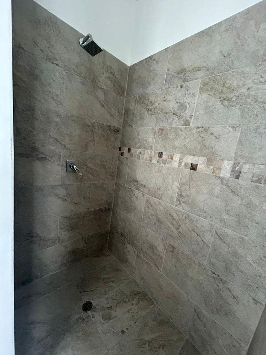 Vendo Casa de Estreno en Urb. Bali, Guayas — imagen 7