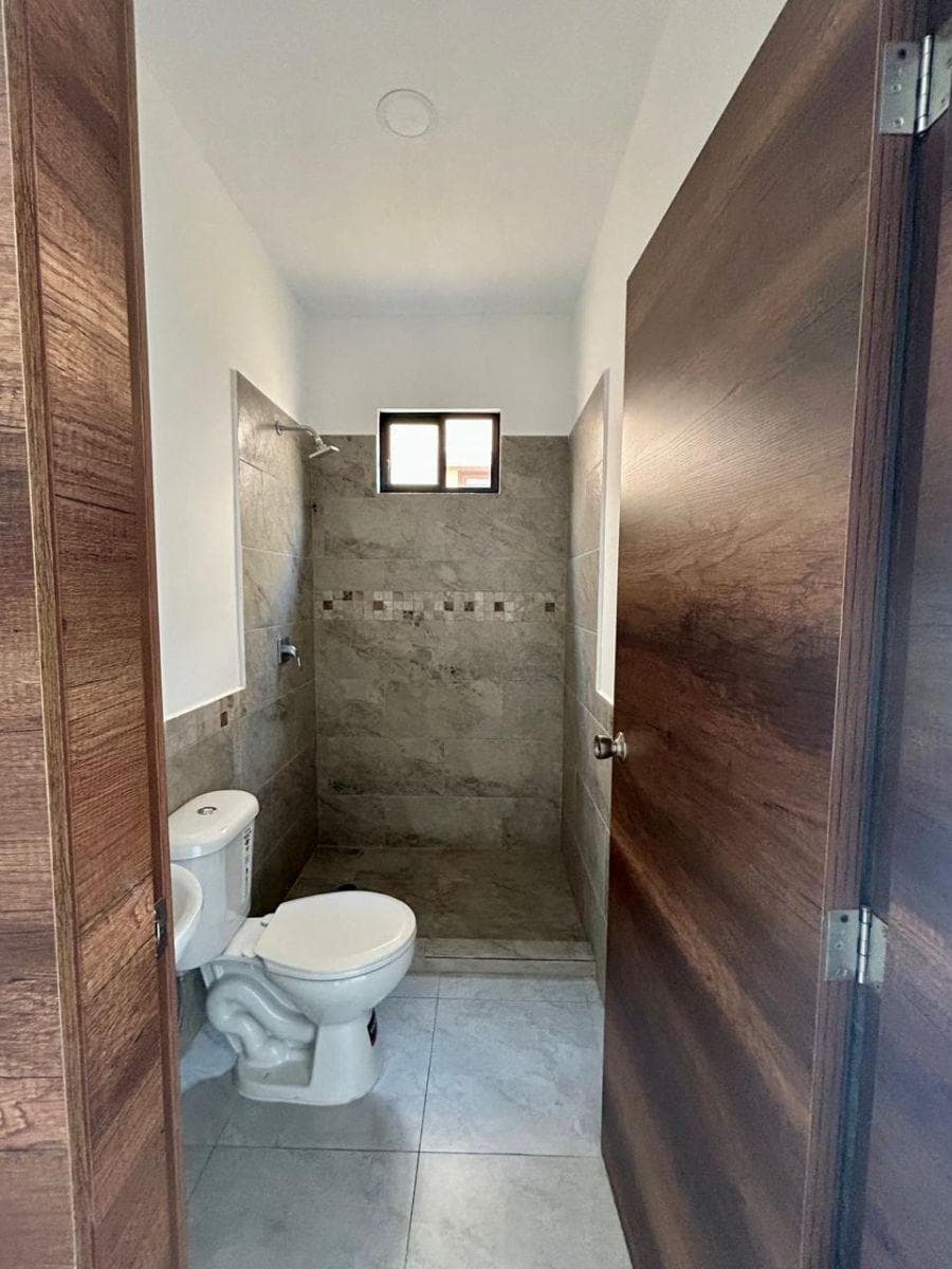Vendo Casa de Estreno en Urb. Bali, Guayas — imagen 6