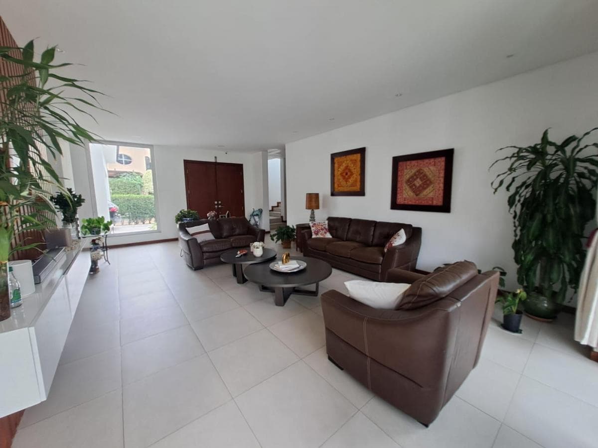 Se Vende Linda Villa con Piscina, con Terreno Adjunto Urbanización Cerrada, Guayas — imagen 4