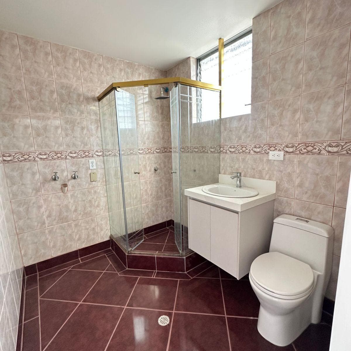 En Venta Casa Rentera de 4 Depts Amplios y Suite — imagen 3