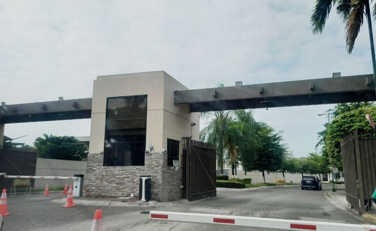 Casa Moderna de 188 m² en Venta, Urbanización Punta Esmeralda, en Vía a La Costa, Guayas — imagen 9