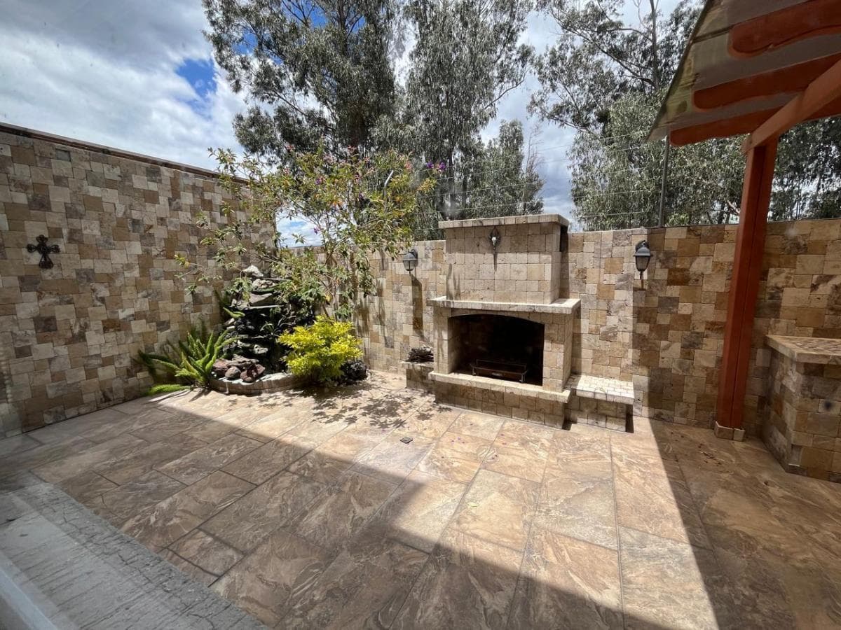 Venta Casa 3 Dorm., en Conjunto en Cumbaya - San Juan — imagen 10